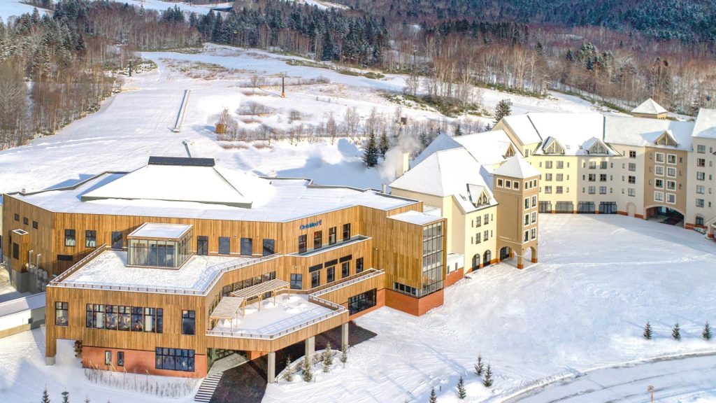 tomamu club med ski resort luxury accommodation snowscene