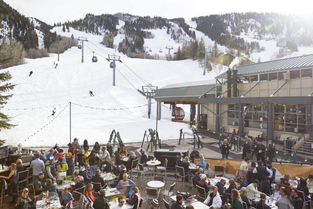 Apres ski at ajax tavern aspen