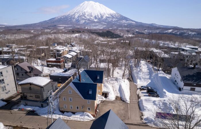 Cisco Moon self-contained accommodation Niseko Japan Snowscene Luxury Ski Holiday Experts