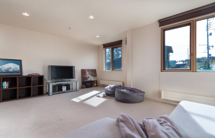 Gondola Chalets self-contained accommodation Niseko living area Snowscene Travel Agency