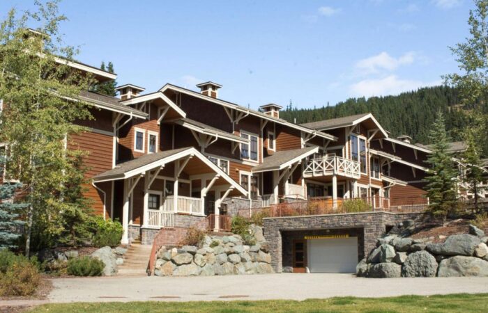 Outside view of Stone's Throw accommodation at Sun Peaks in the summer