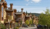 Outside view of Trail's Edge accommodation at Sun Peaks in the summer