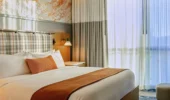 A bedroom at Limelight Mammoth Resort